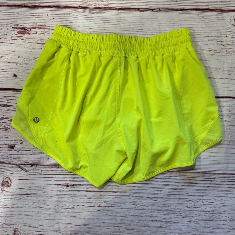 lululemon athletica room shine holds